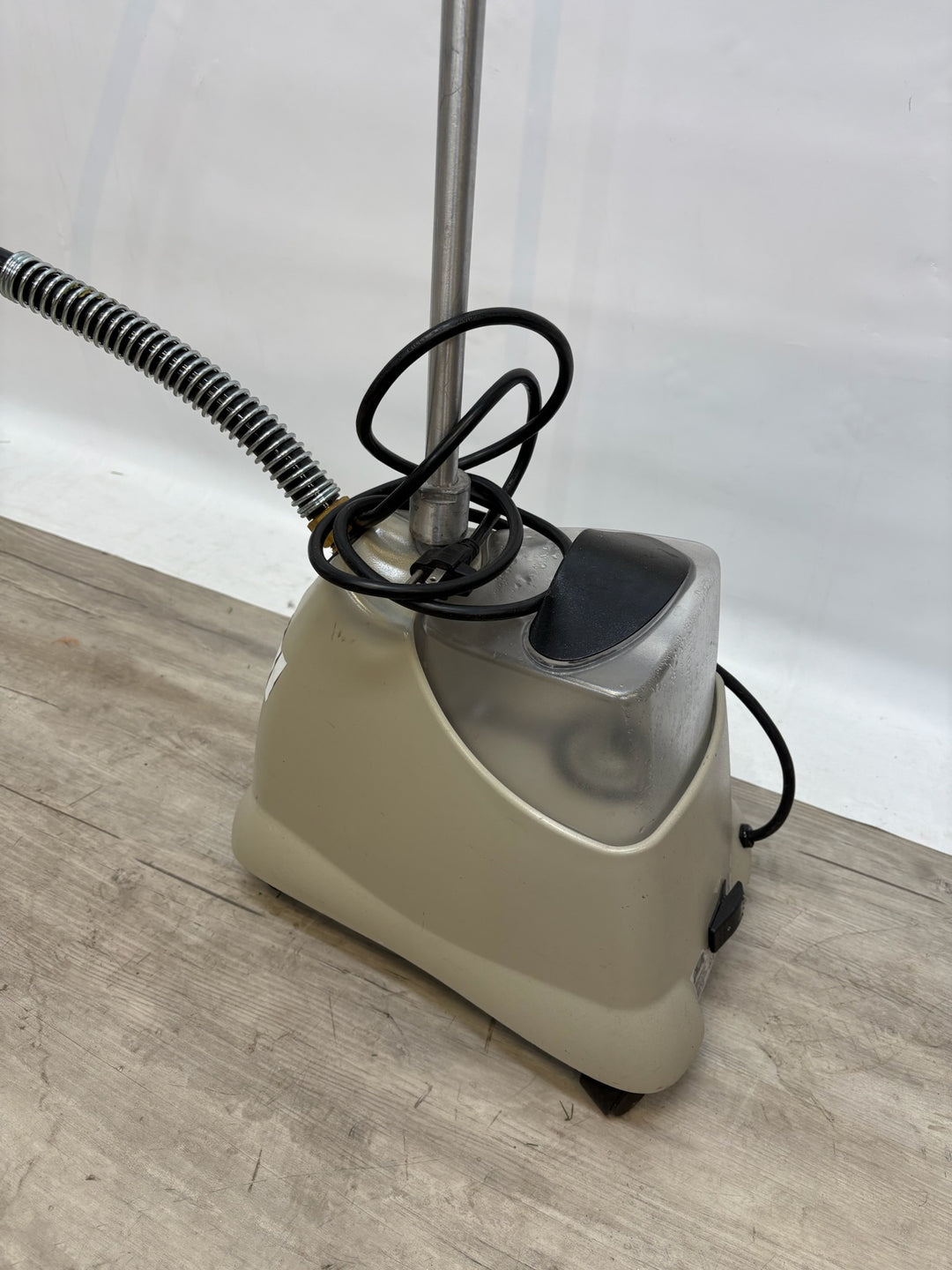 Rental Commercial Steamer: Small (weekly rate ) – Mannequin Madness