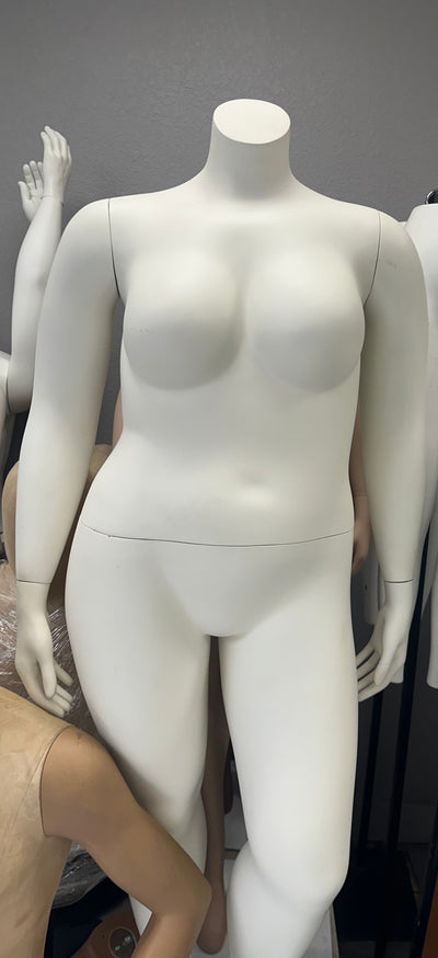 Used Female Plus Size Mannequin - White