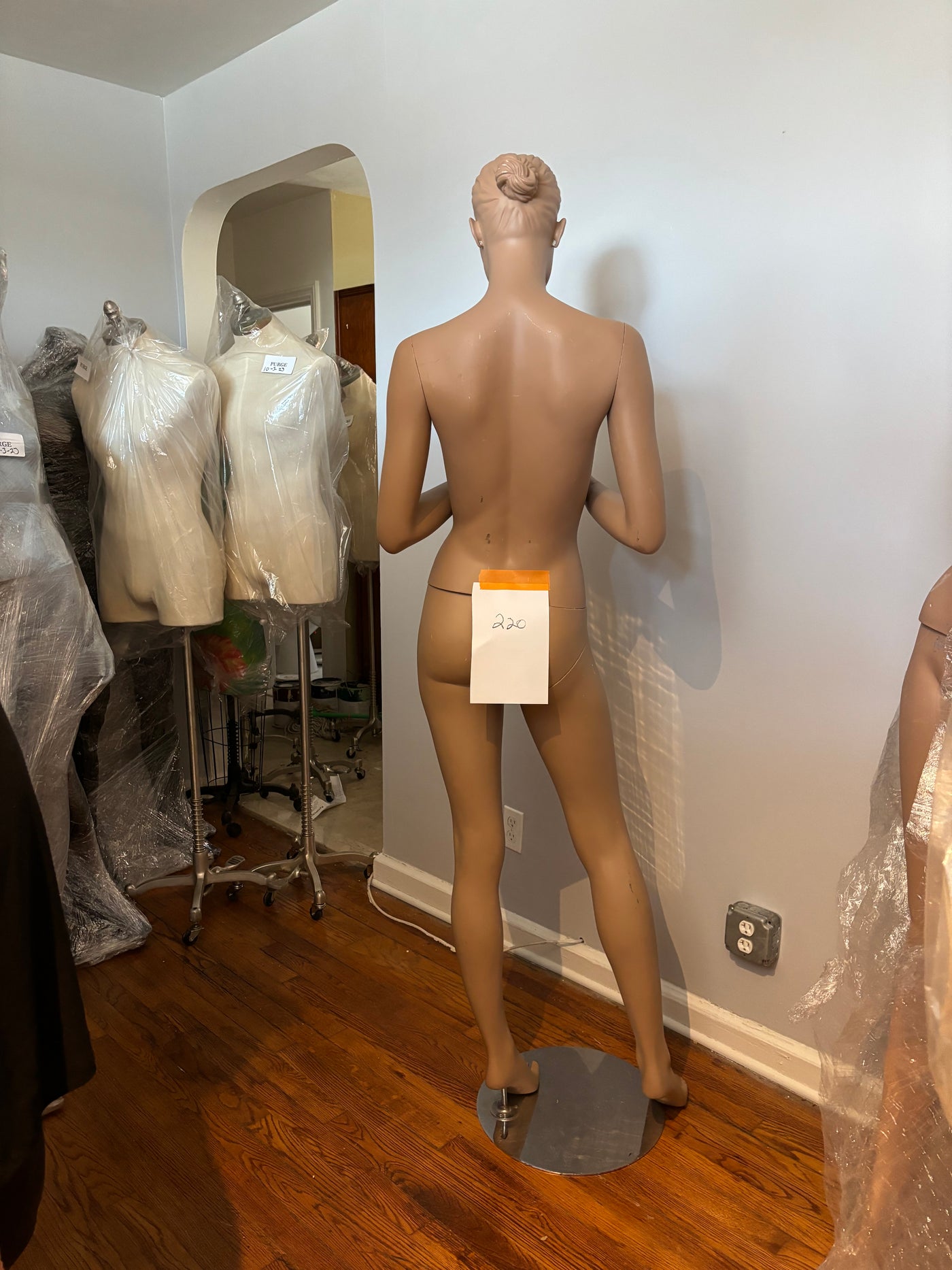 Used Female  Adel Rootstein Mannequin  #220 Girl Thing