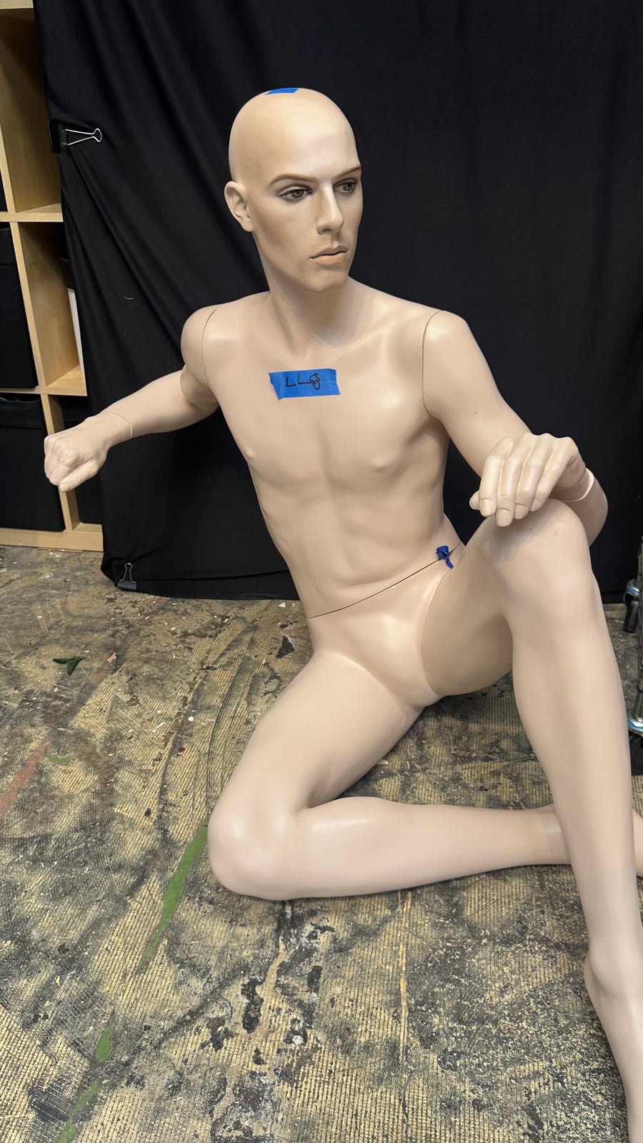 Vintage Adel Rootstein mannequin, expressive standing pose