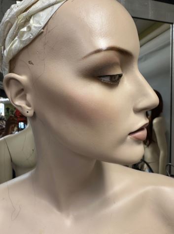 Used R﻿ealistic Female Adel Rootstein Mannequin - Junita  JA3C