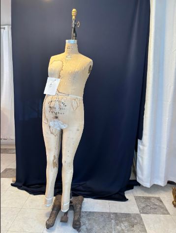 USED Vintage Full Size Wolf Dress Form with Stand - Size 12