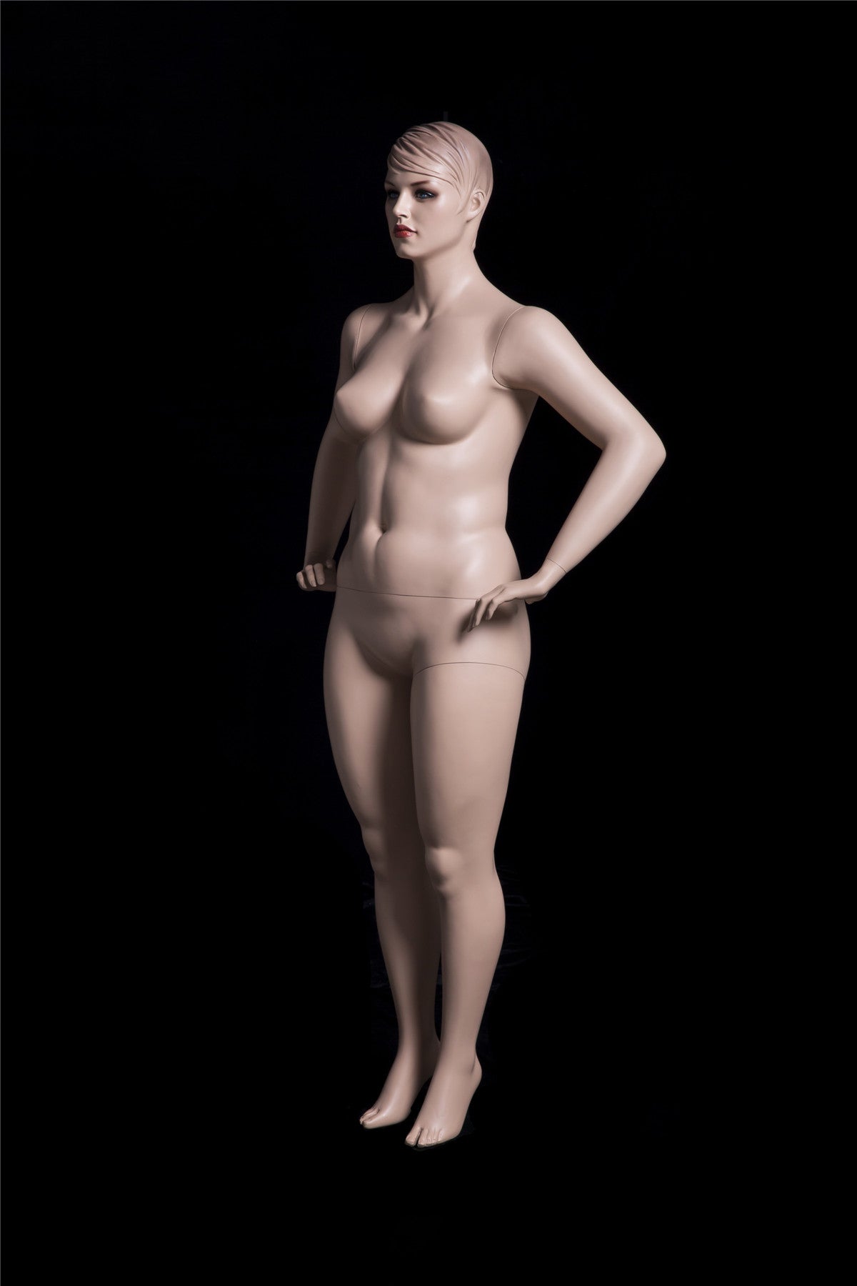 Arlena 2: Plus Size Female Mannequin