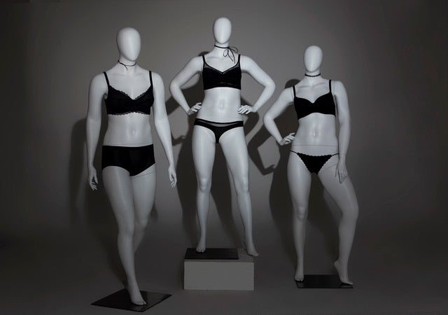 Lizzy 1, Plus-Size Female Egghead Mannequin in Matte White