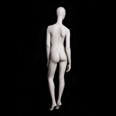 Julia 1: Female Abstract Mannequin in Matte Cream