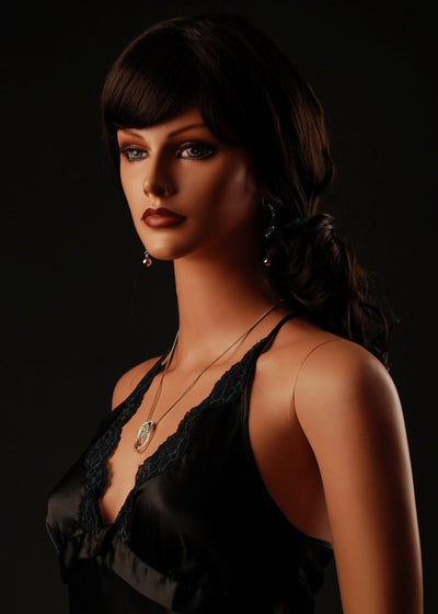 Lisa 1: Realistic Female Mannequin