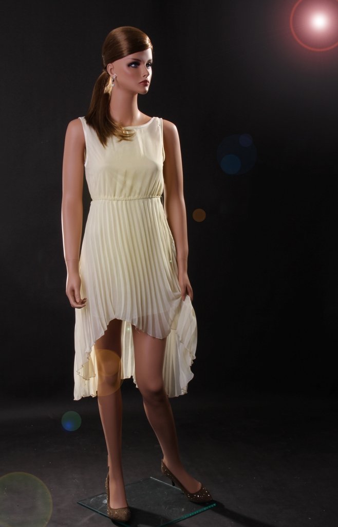 Lisa 3: Realistic Female Mannequin
