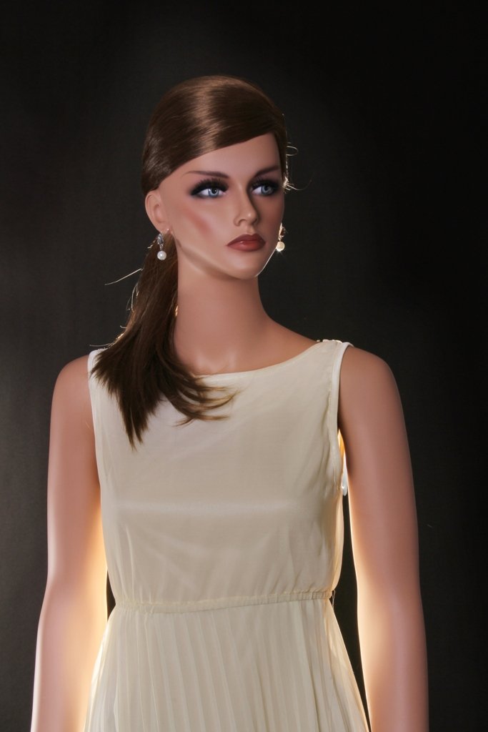 Lisa 3: Realistic Female Mannequin