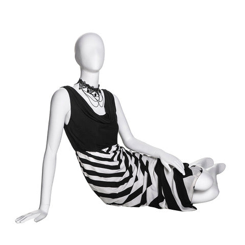 Bebe 7: Female Egghead Mannequin Matte White