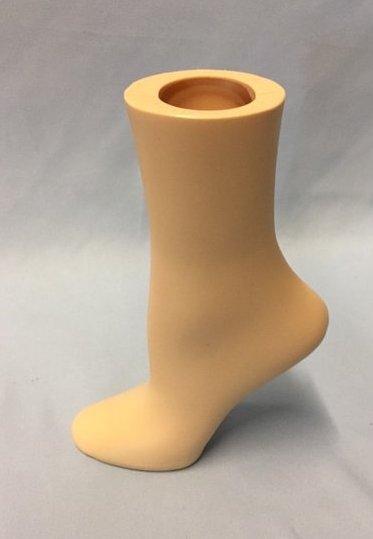 Female Hosiery Leg: Ankle High