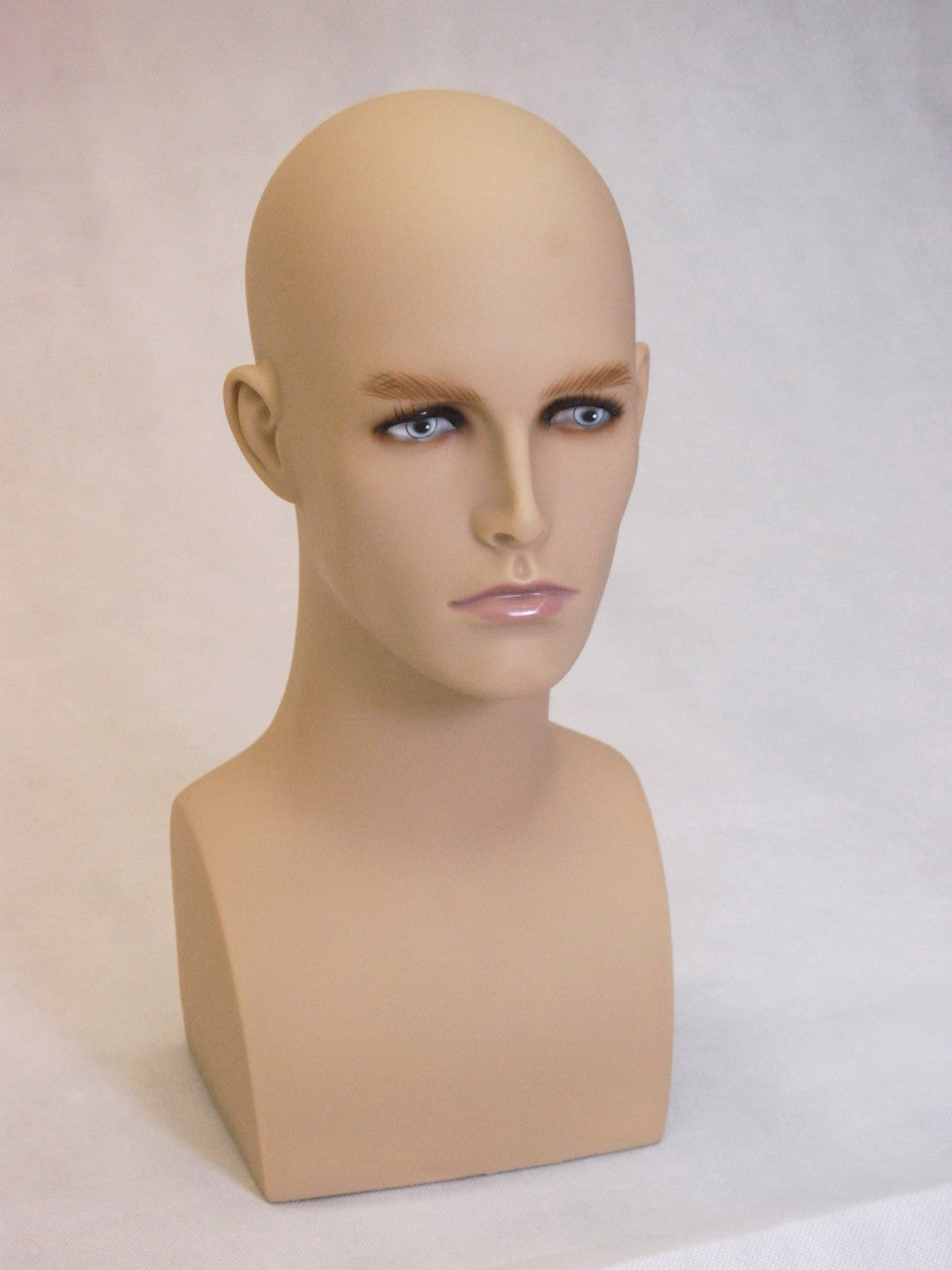 Art: Male Mannequin Head – Mannequin Madness