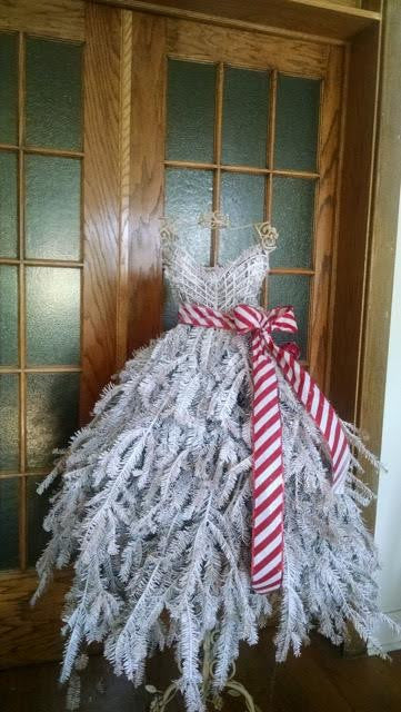 EBook Tutorial: Dress Form Christmas Tree - Traditional Style
