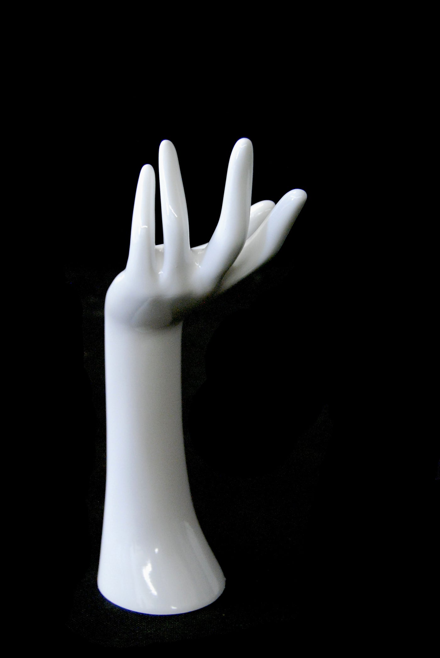 Jewelry Display Hand 1: Glossy White