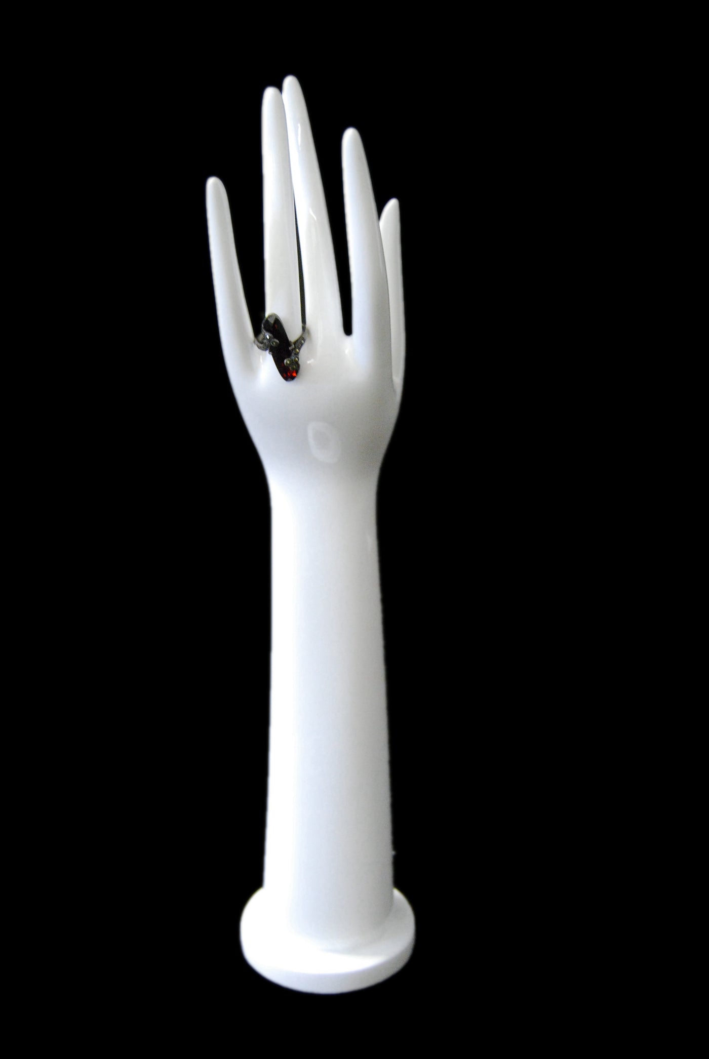 Jewelry Display Hand 2: Glossy White