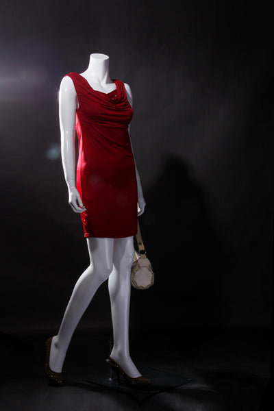 Lisa: Female Headless Mannequin 2: Glossy White