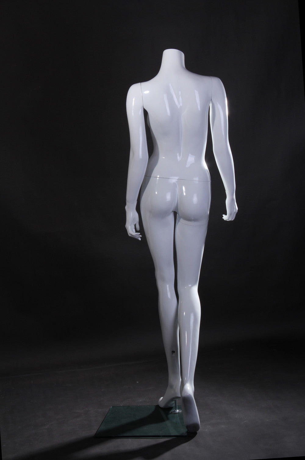 Lisa: Female Headless Mannequin 2: Glossy White