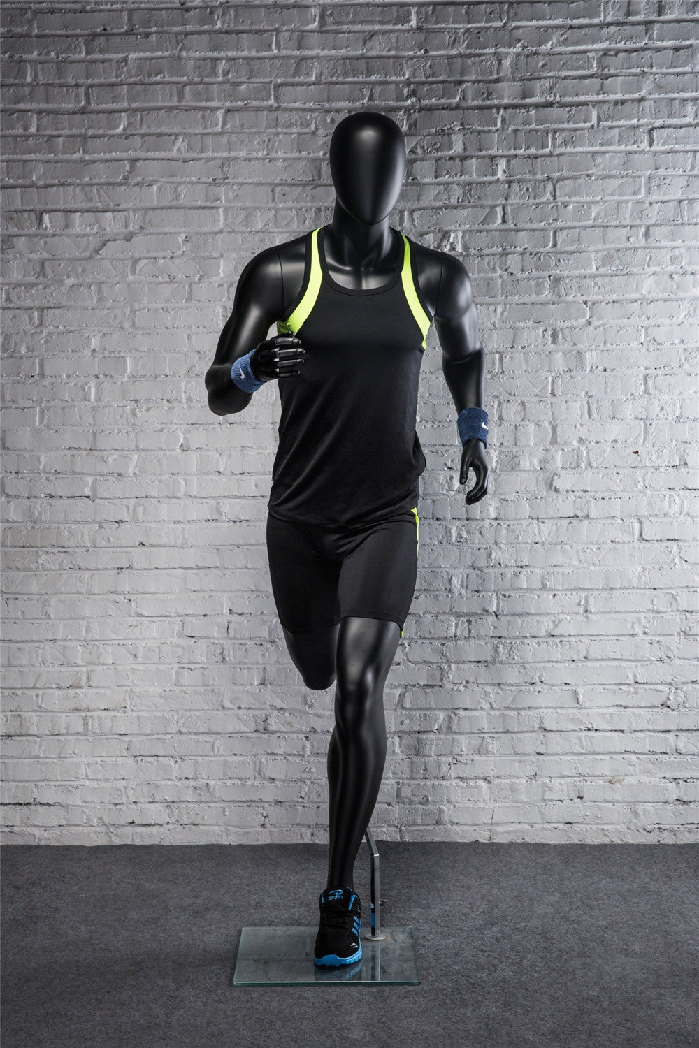 Running Egghead Male Mannequin: Matte Black